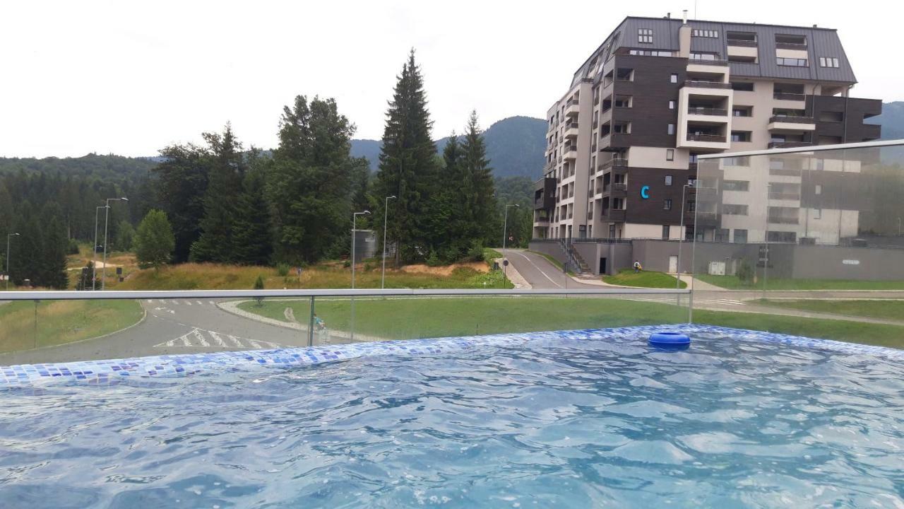 Luxury Mountain Apartment Poiana Brasov Luaran gambar